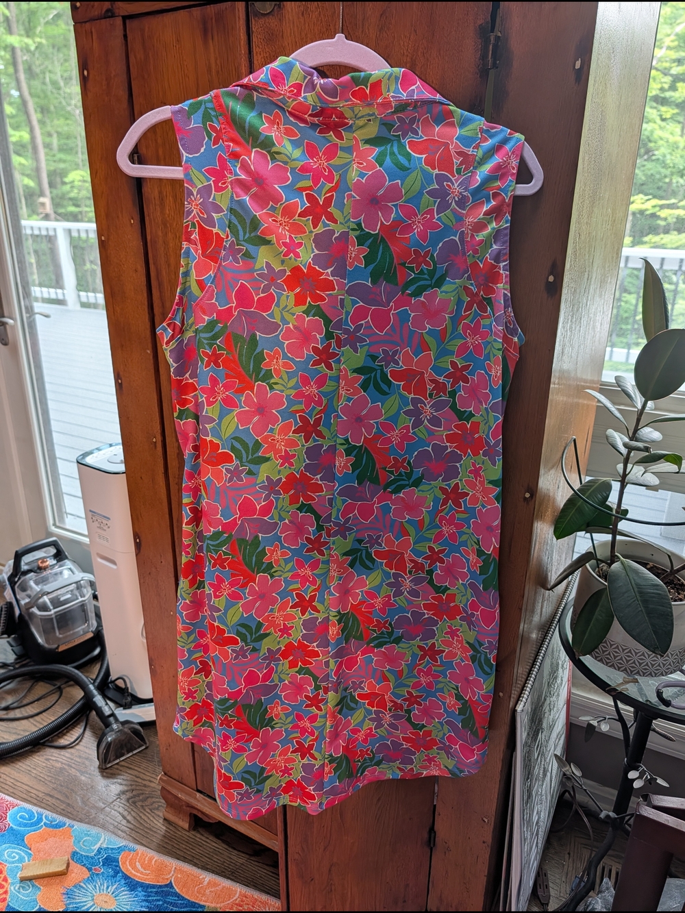 Bright Pink Floral Sleeveless Polo Dress with Green Leaf Accents - Picture 5 of 5